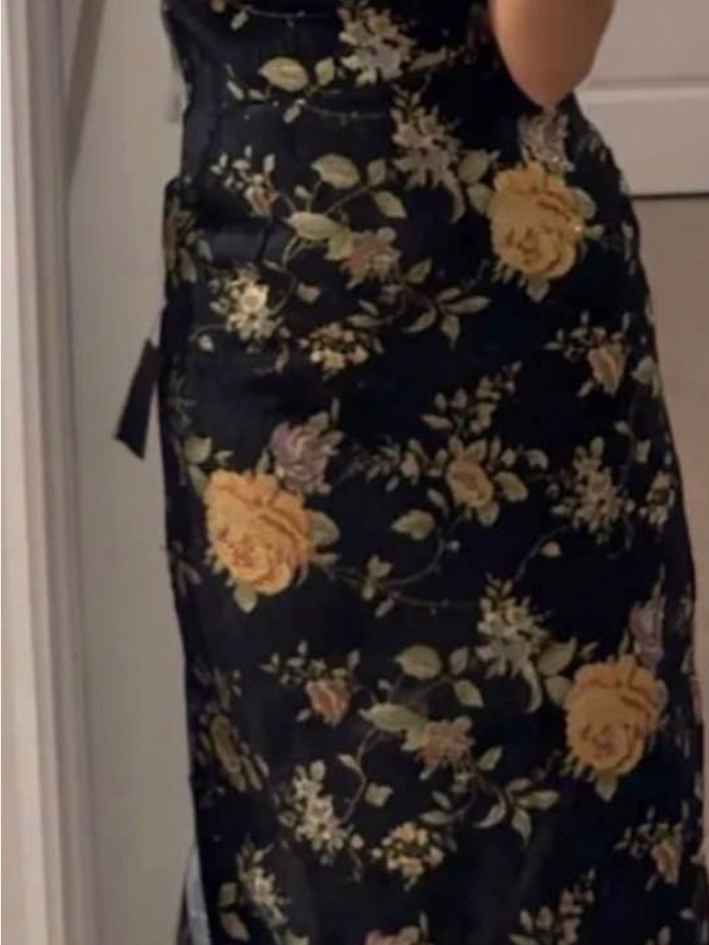 Lulu's Black Pencil Skirt with Yellow Rose Print